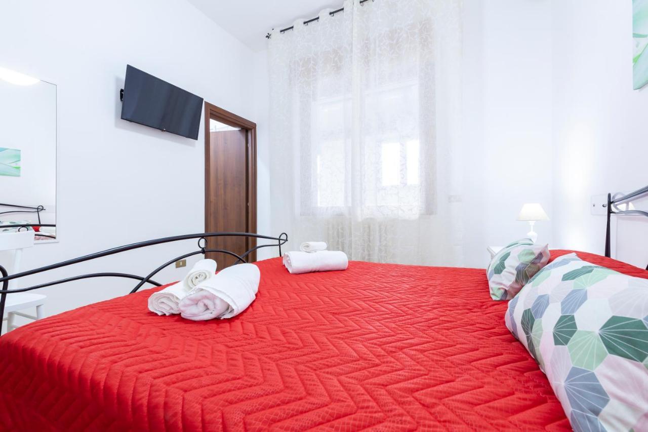 Lupomonaco Rooms 韦列 外观 照片