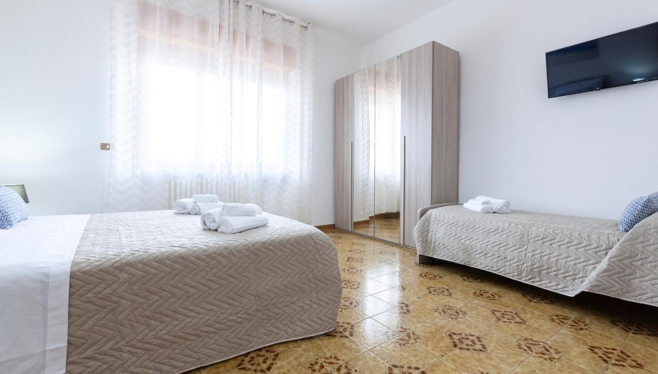 Lupomonaco Rooms 韦列 外观 照片
